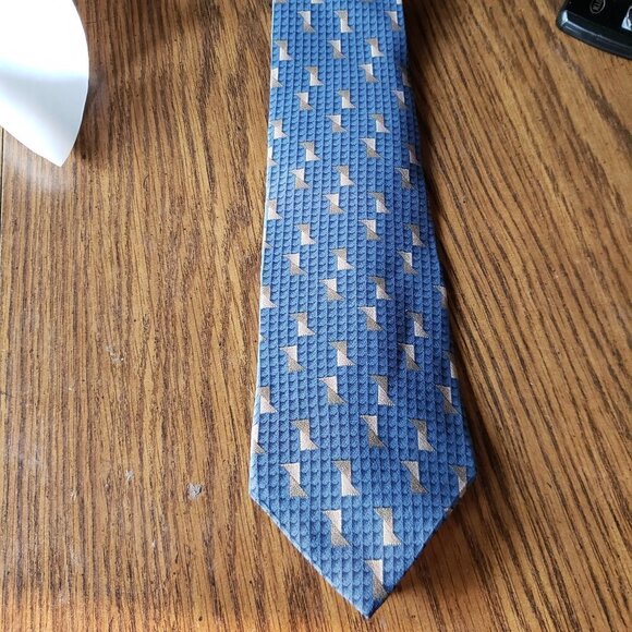 HONORS Men's Blue With Gold Triangle's Silk Necktie Tie - Picture 1 of 3